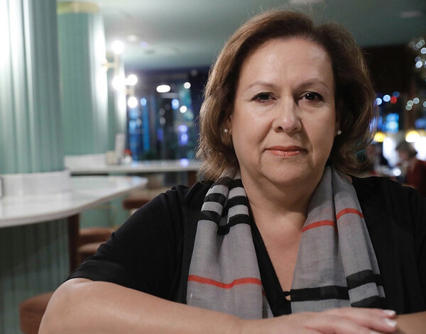 Виктория Энао провела 17 лет замужем за наркобароном Пабло Эскобаром вплоть до его смерти в 1993 году. Источник: Zipi/EPA, via Shutterstock