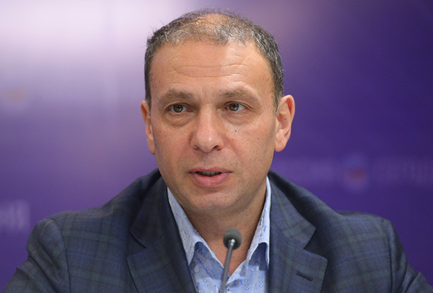 Александр Долгин