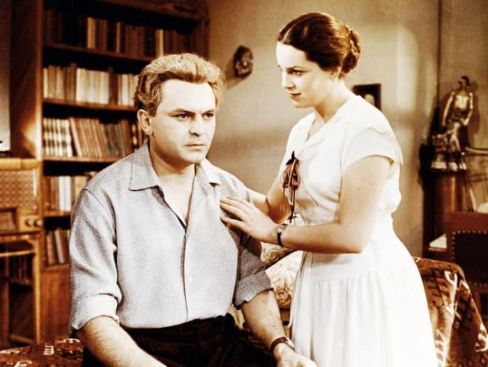 Кадр из фильма *Неоконченная повесть*, 1955 | Фото: kino-teatr.ru Кадр из фильма *Неоконченная повесть*, 1955 | Фото: kino-teatr.ru