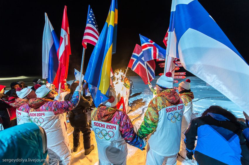 Олимпиада, огонь, факел, Северный Полюс