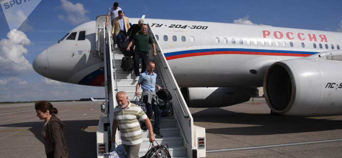 Политэмигрант объяснила, почему Путин не должен встречать вернувшихся по обмену