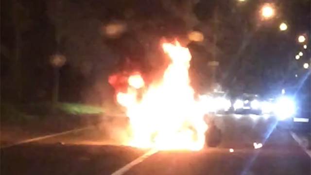 Видео огненной аварии с квадроциклом, в которой погиб сын директора театра Ленсовета