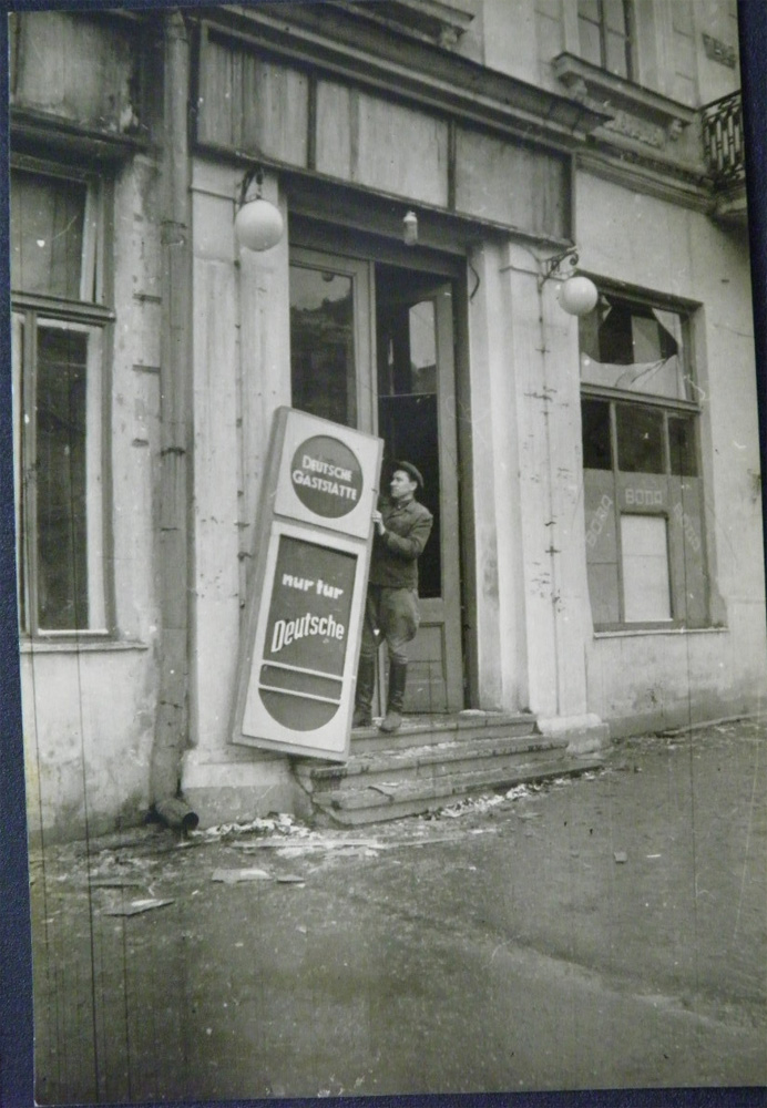 Киевские фотографии Г. И. Угриновича, 1930-1949 гг. ( не для впечатлительных )