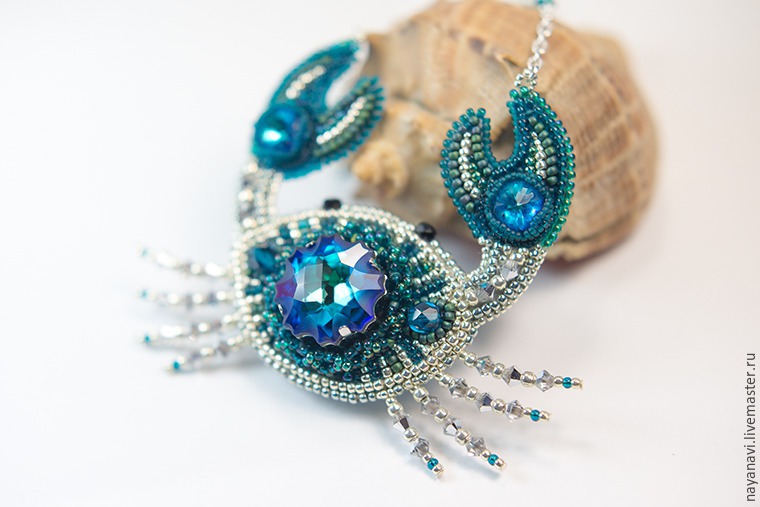Создаем краба из бисера и кристаллов Swarovski Создаем краба из бисера и кристаллов Swarovski