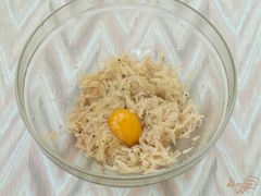 «Гренки с колбасой и картофелем» - фото рецепта - шаг 1 «Гренки с колбасой и картофелем» - приготовления блюда - шаг 1