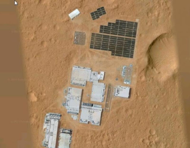 Google Space обнаружил базу инопланетян на Марсе