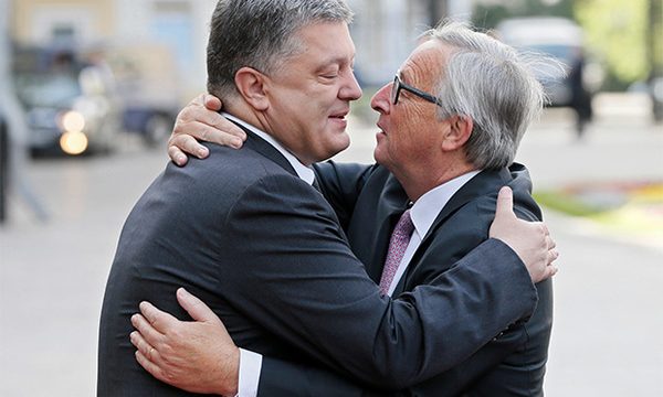 КОНТРОЛЬНЫЙ ПОЦЕЛУЙ В ГОЛОВУ, или Как еврокомиссары достигают своих целей18+ КОНТРОЛЬНЫЙ ПОЦЕЛУЙ В ГОЛОВУ, или Как еврокомиссары достигают своих целей18+