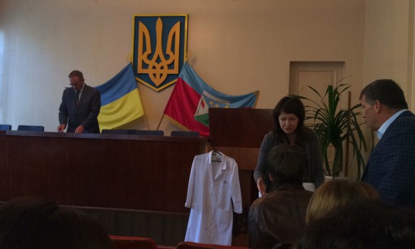 Медики Глухова вышли на митинг против поддержавшего Саакашвили мэра