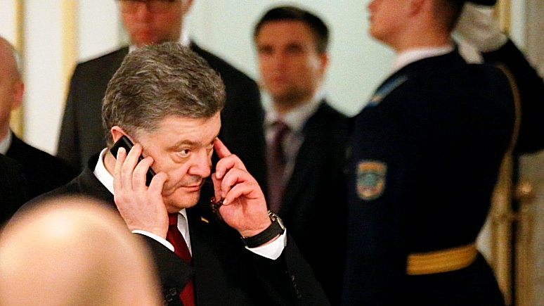 Зеркало недели: Порошенко позвонил Путину в годовщину Минских соглашений Зеркало недели: Порошенко позвонил Путину в годовщину Минских соглашений