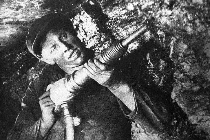 Герои Донбасса и Советского Союза Алексей Стаханов и Мария Гришутина Герои Донбасса и Советского Союза Алексей Стаханов и Мария Гришутина