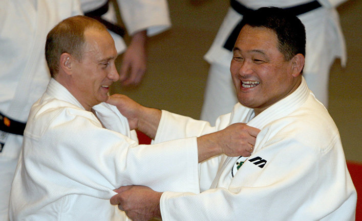 Истинное лицо Путина глазами Ясухиро Ямасита. Санкэй симбун, Япония Истинное лицо Путина глазами Ясухиро Ямасита. Санкэй симбун, Япония