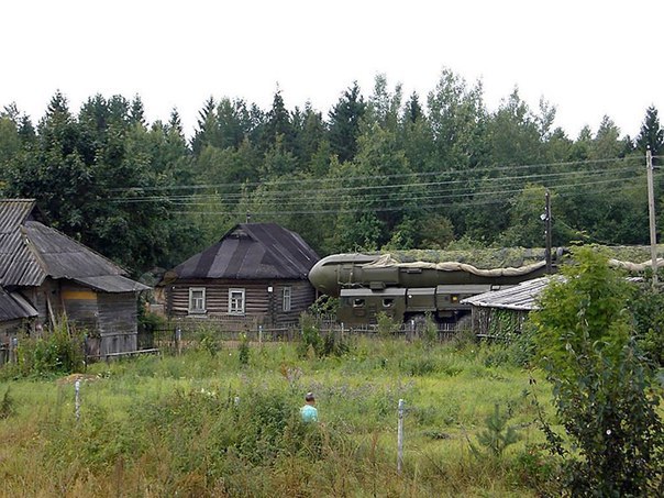 "Мёртвая рука" Русских "Мёртвая рука" Русских