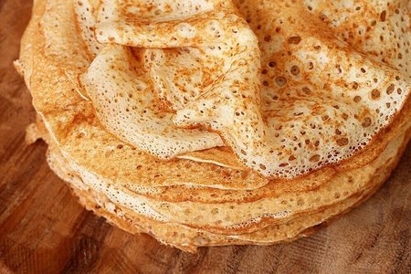 Фото к рецепту: Заварные блины на кефире 