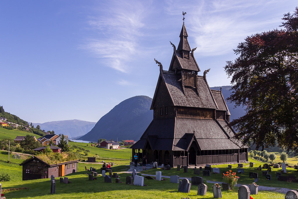 25 старинных деревянных зданий 25 старинных деревянных зданий