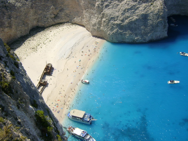   (Navagio Beach).  , 