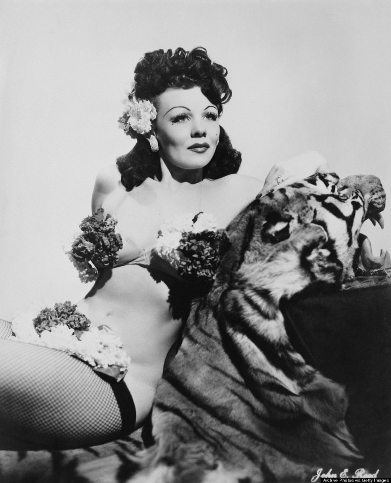 Краткая, но потрясающая история бурлеска в 1950 х годах burlesque03 Краткая, но потрясающая история бурлеска в 1950 х годах