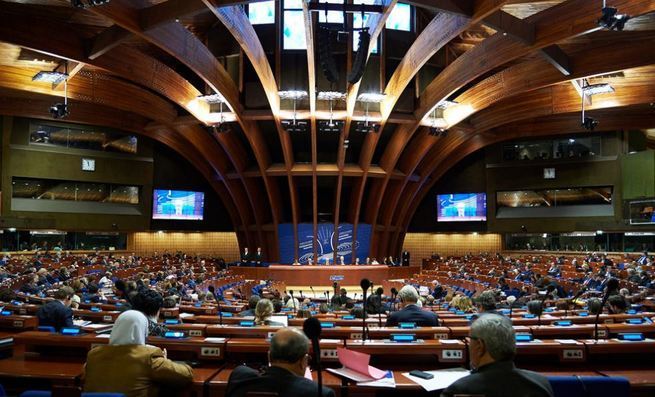 ПАСЕ призвала Украину отменить дискриминацию нацменшинств ПАСЕ призвала Украину отменить дискриминацию нацменшинств