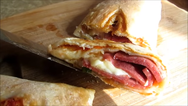 Вкусная пицца-рулет «Стромболи» Пицца, Еда, Вкусно, Готовка, Рецепт, Видео рецепт, Длиннопост, Другая кухня, Тесто, Видео