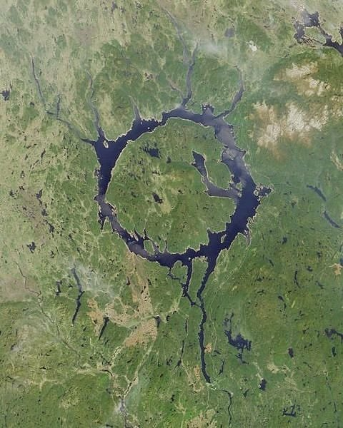 Кратеры на Земле : Маникуаганский кратер Маникуаганский кратер, Квебек