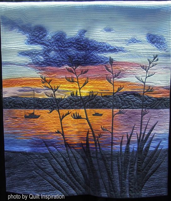 Part of the 2016 Pacific International Quilt Festival was the World Quilt Competition XX, which is a special exhibition within the larger P.I.Q.F. This competition, which is open to quilters from many