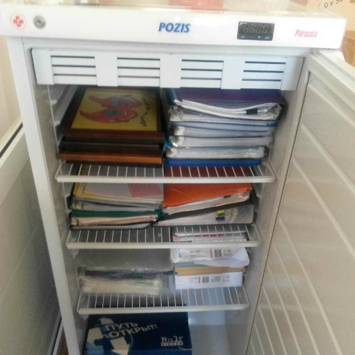«В смысле, нельзя хранить документы в холодильнике? А где их хранить?»| Фото: Интересные Факты. «В смысле, нельзя хранить документы в холодильнике? А где их хранить?»| Фото: Интересные Факты.