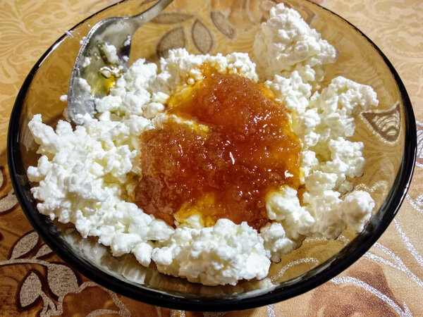 Если мёд не любите, то добавьте сахара по вкусу.