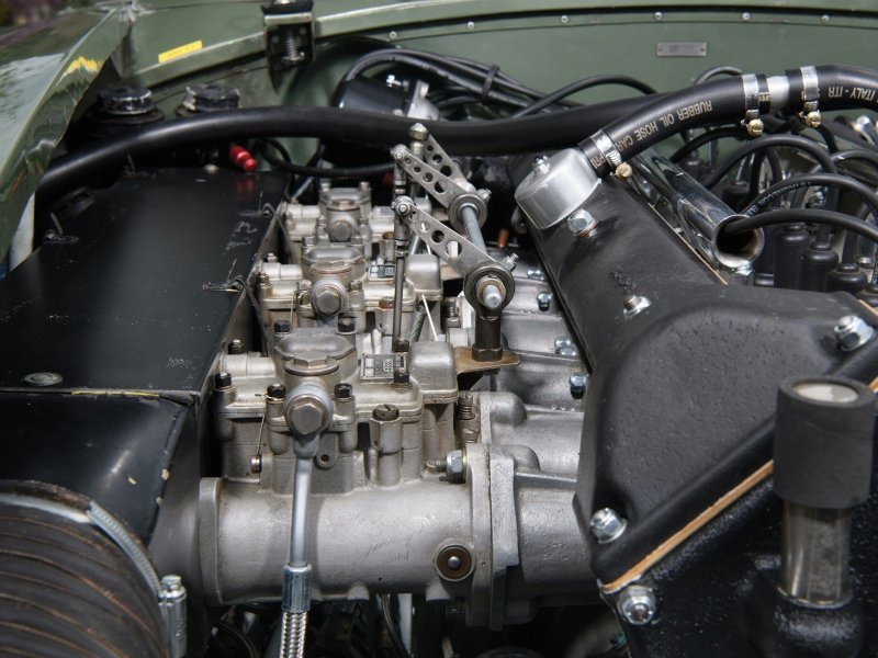 Уникальный гоночный Aston Martin 1963 года за 25 миллионов долларов Спорткар, первый в «Ле-Мане» набравший 300 км/ч, уйдет с молотка