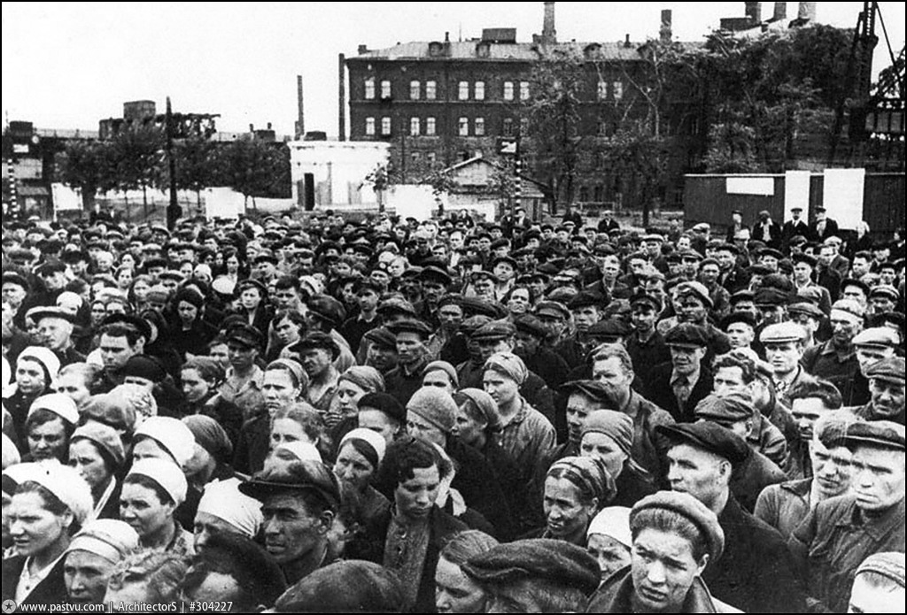 Как в декабре 1941 года в центре Москвы нарисовали фальшивый город Как в декабре 1941 года в центре Москвы нарисовали фальшивый город