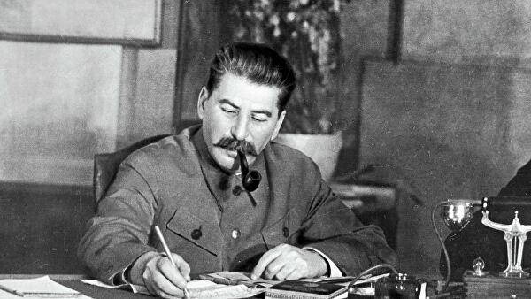 Зачем Сталин подарил Литве немецкие и польские территории