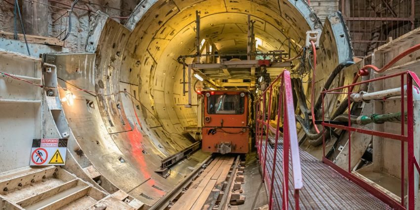 Собянин: Строительная готовность БКЛ метро составляет 54%
