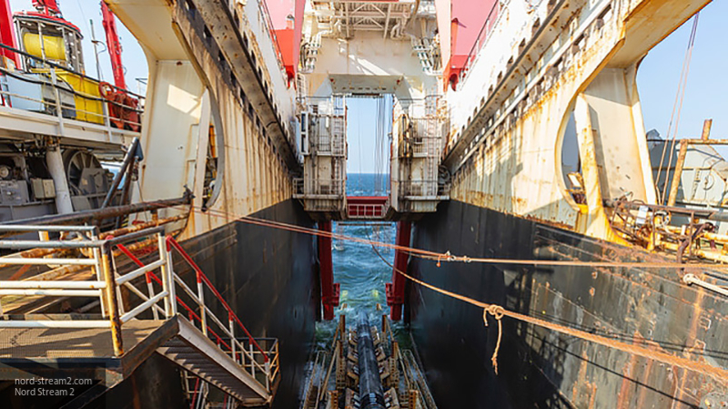 РФ прибегнет к "плану Б" из-за нежелания Allseas работать по "Северному потоку — 2" РФ прибегнет к "плану Б" из-за нежелания Allseas работать по "Северному потоку — 2"