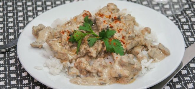 Бефстроганов из курицы