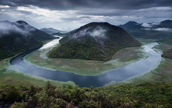 Красивая и такая разнообразная Черногория (17 фото)