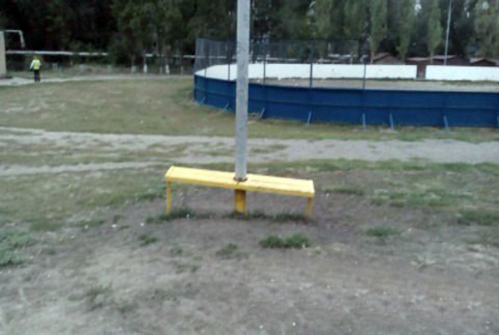 Столб-лавка. Столб-лавка.