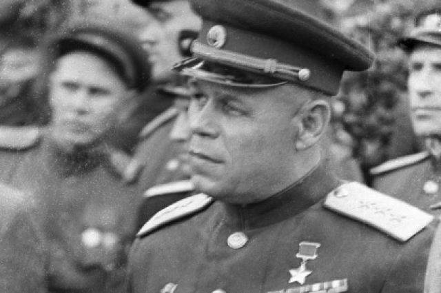 Танковый Суворов. Гений и смекалка Павла Рыбалко Танковый Суворов. Гений и смекалка Павла Рыбалко