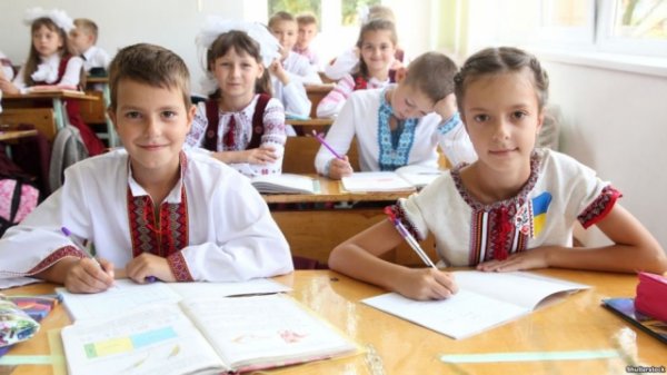 Украинское образование превратится в кузницу свинопасов и полицаев Украинское образование превратится в кузницу свинопасов и полицаев