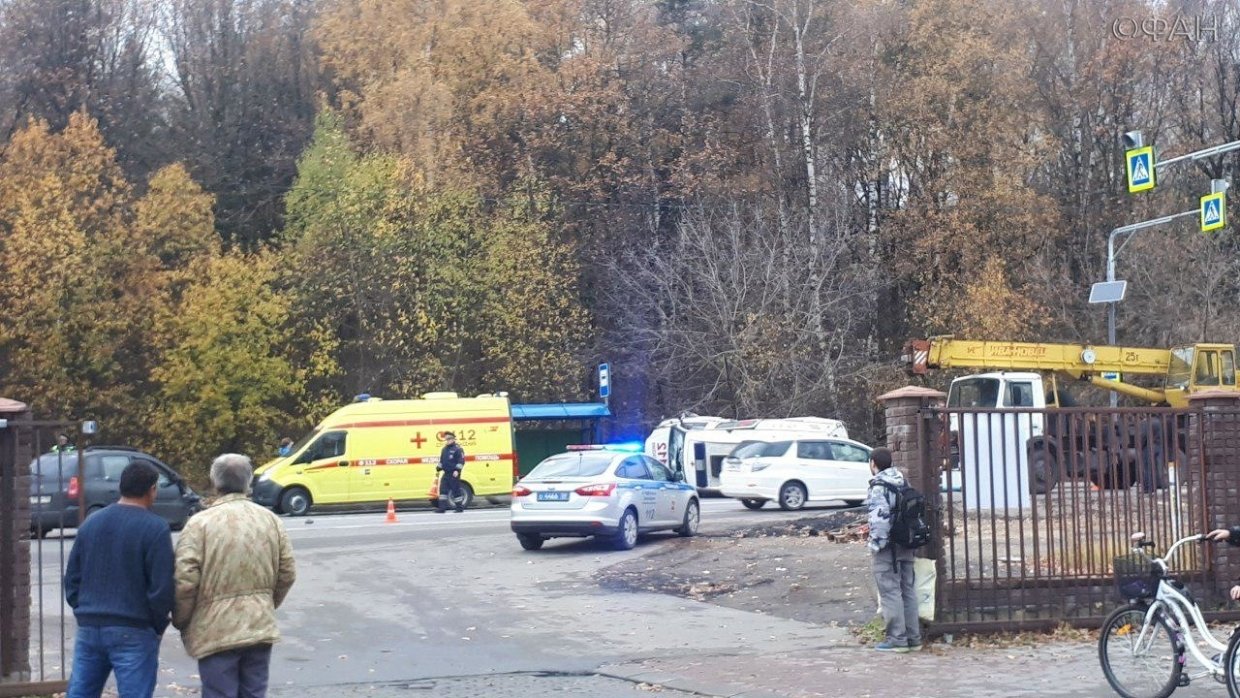 Женщина погибла в ДТП с машиной скорой помощи в Подмосковье: опубликовано видео