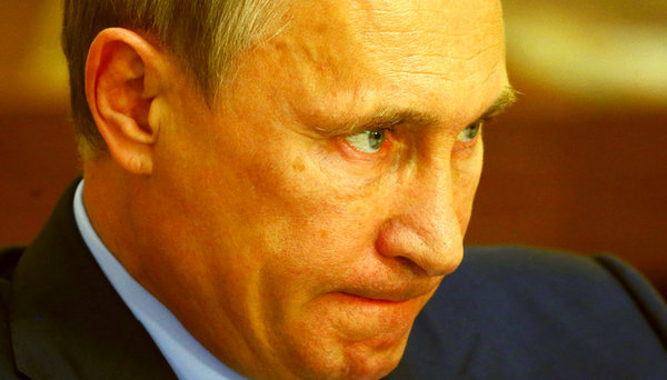 Жесткий ответ Путина на послевоенные обвинения поляков: «в вашей земле лежит 600 000 моих соотечественников» Жесткий ответ Путина на послевоенные обвинения поляков: «в вашей земле лежит 600 000 моих соотечественников»