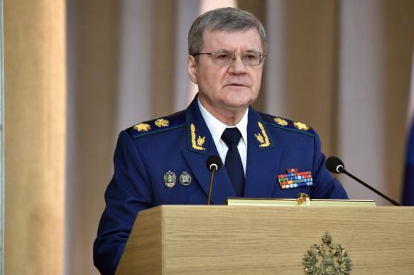 Вызов: Юрий Чайка хочет повысить в разы зарплату прокурорам. 396982.jpeg