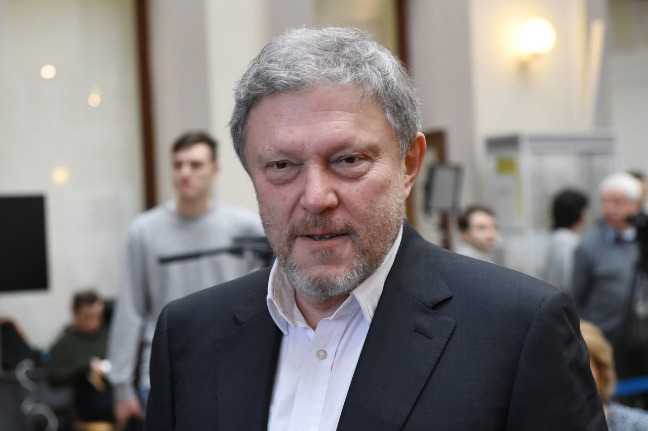 Явлинский призвал Россию прекратить поддержку сепаратизма в Донбассе Явлинский призвал Россию прекратить поддержку сепаратизма в Донбассе