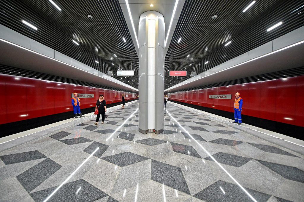 Читатели газеты «Голос Некрасовки» расскажут, какой веткой метро пользуются чаще