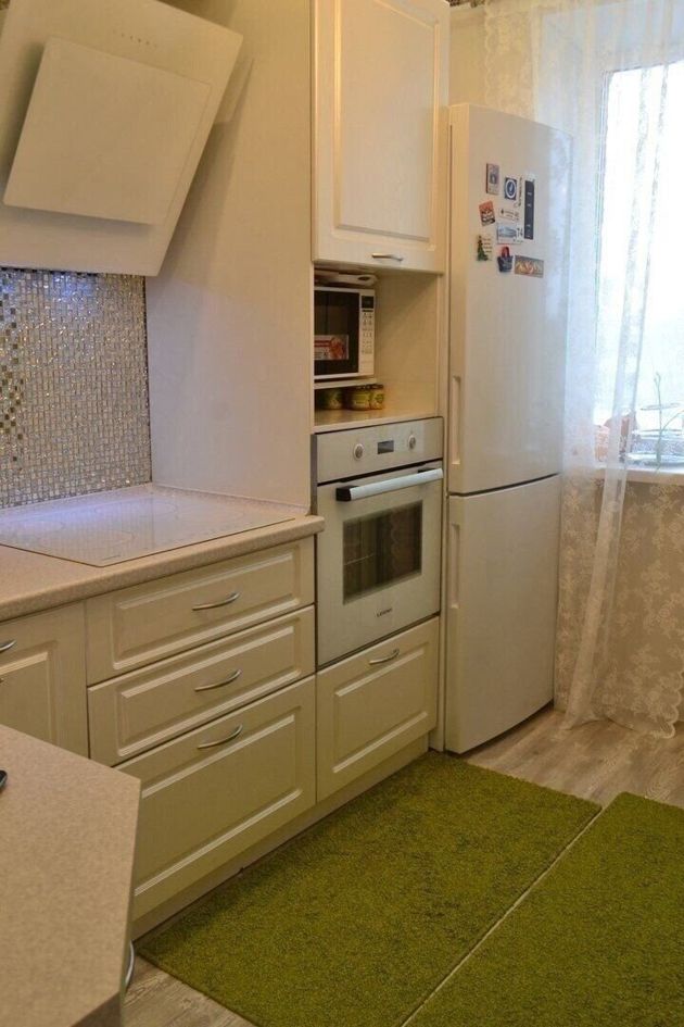 Интерьер мини-кухни площадью 5,5 кв.м. Стильная и функциональная кухня в классическом стиле