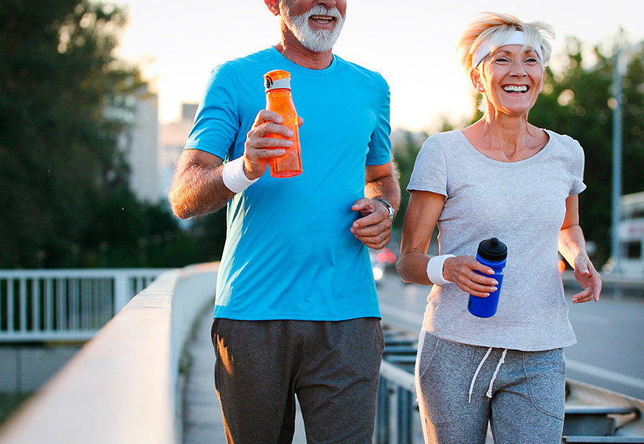 Людям старше 60 лет посоветовали пять упражнений