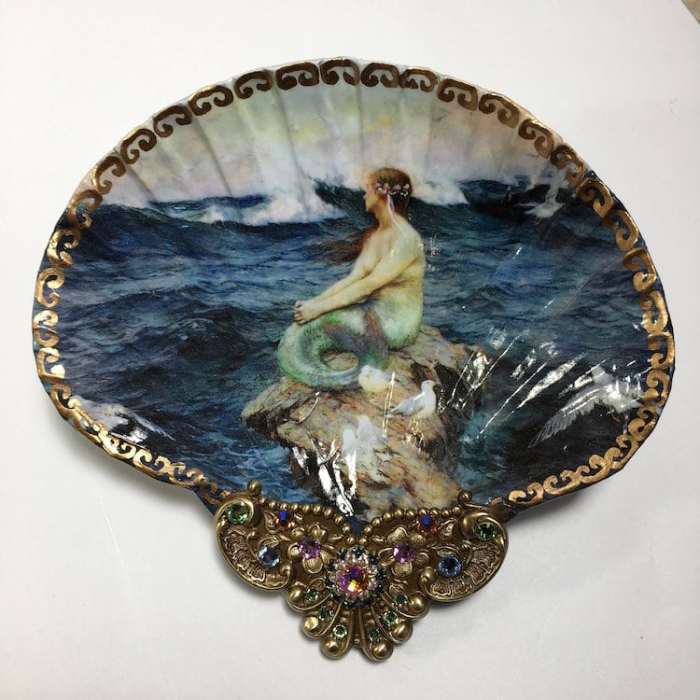 Русалка. Автор: Mary Kenyon. Русалка. Автор: Mary Kenyon.