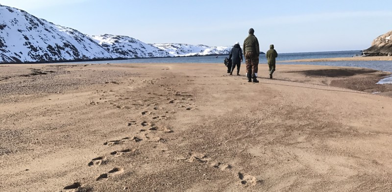 Почти утонули за Полярным кругом или отчет о рыбалке на Баренцевом море Почти утонули за Полярным кругом или отчет о рыбалке на Баренцевом море Териберка, баренцево море, лодка, отчет, прикол, рыбалка, смех, утонул
