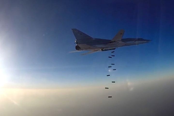 Минобороны: ВКС России нанесли 10 ударов по объектам боевиков в сирийском Идлибе