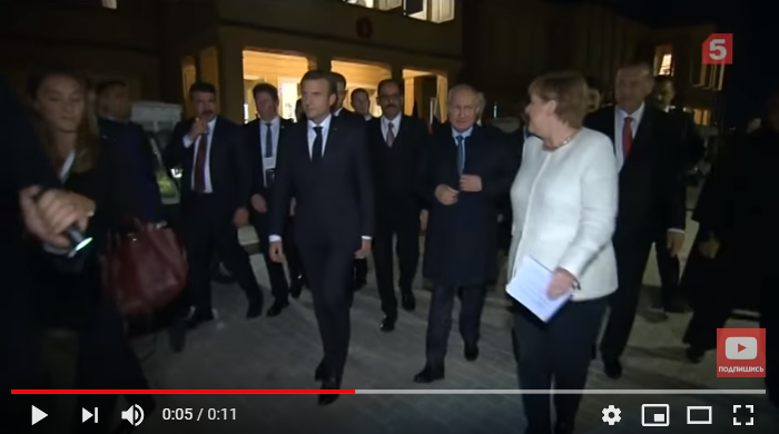 Появилось видео, как Меркель по-русски спрашивает у Путина про «сибирское <a href=