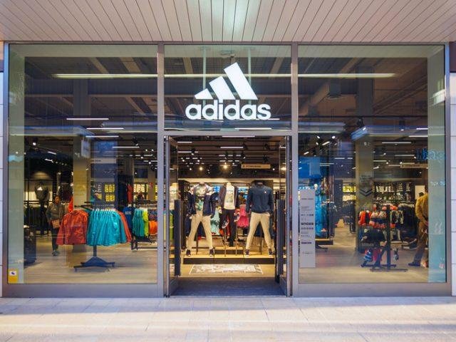 Adidas и Puma были созданы двумя братьями, которые ненавидели друг друга