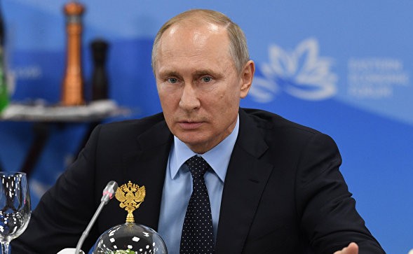 Владимир Путин назвал Скрипаля подонком Владимир Путин назвал Скрипаля подонком
