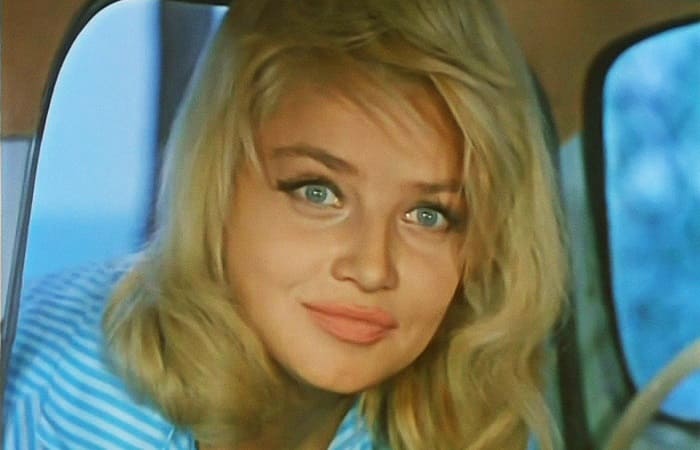 Наталья Кустинская в фильме *Три плюс два*, 1963 | Фото: kino-teatr.ru Наталья Кустинская в фильме *Три плюс два*, 1963 | Фото: kino-teatr.ru